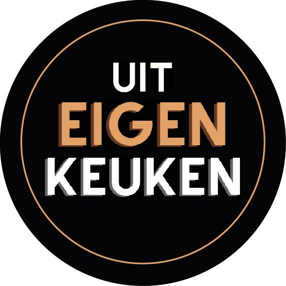 Sticker 'Uit eigen keuken' groot - Ø50mm - Zwart - Van Erkel Winkelmaterialen