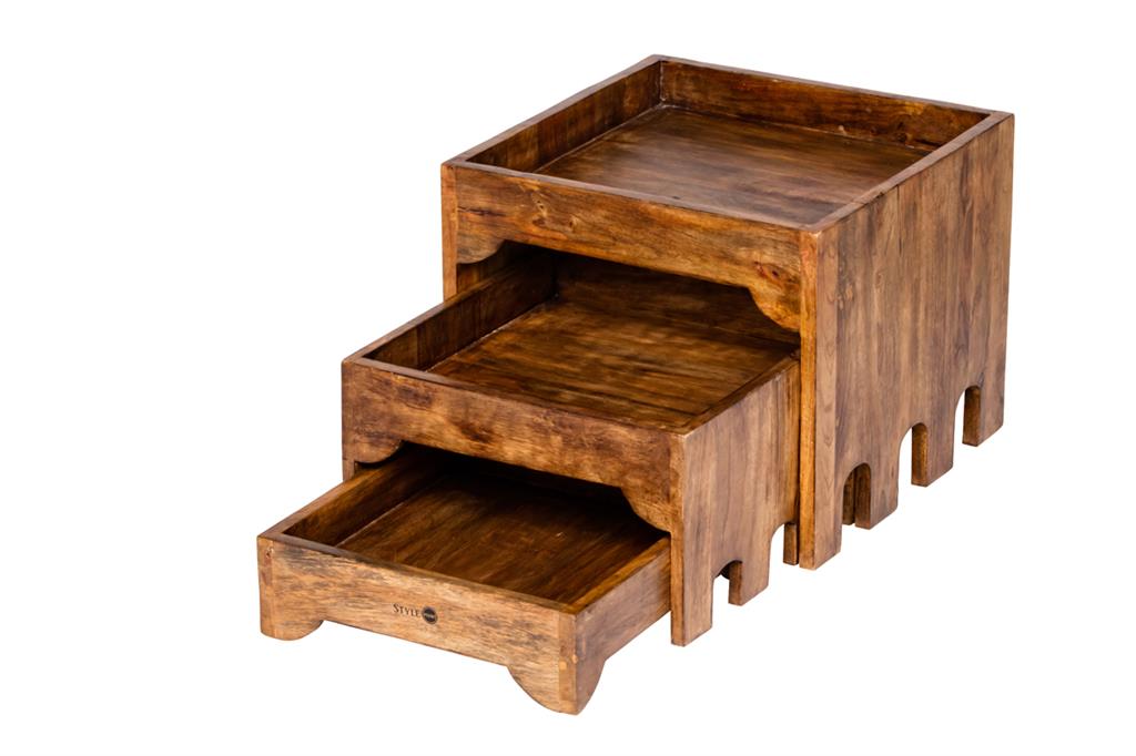 Houten buffetkast met 3 lagen